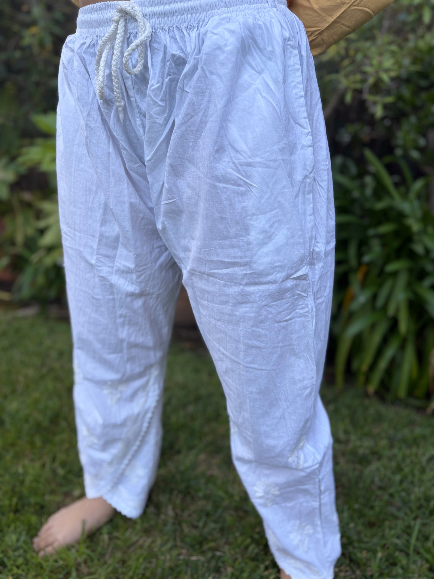 Chikankari Tulip Hem Pant - White