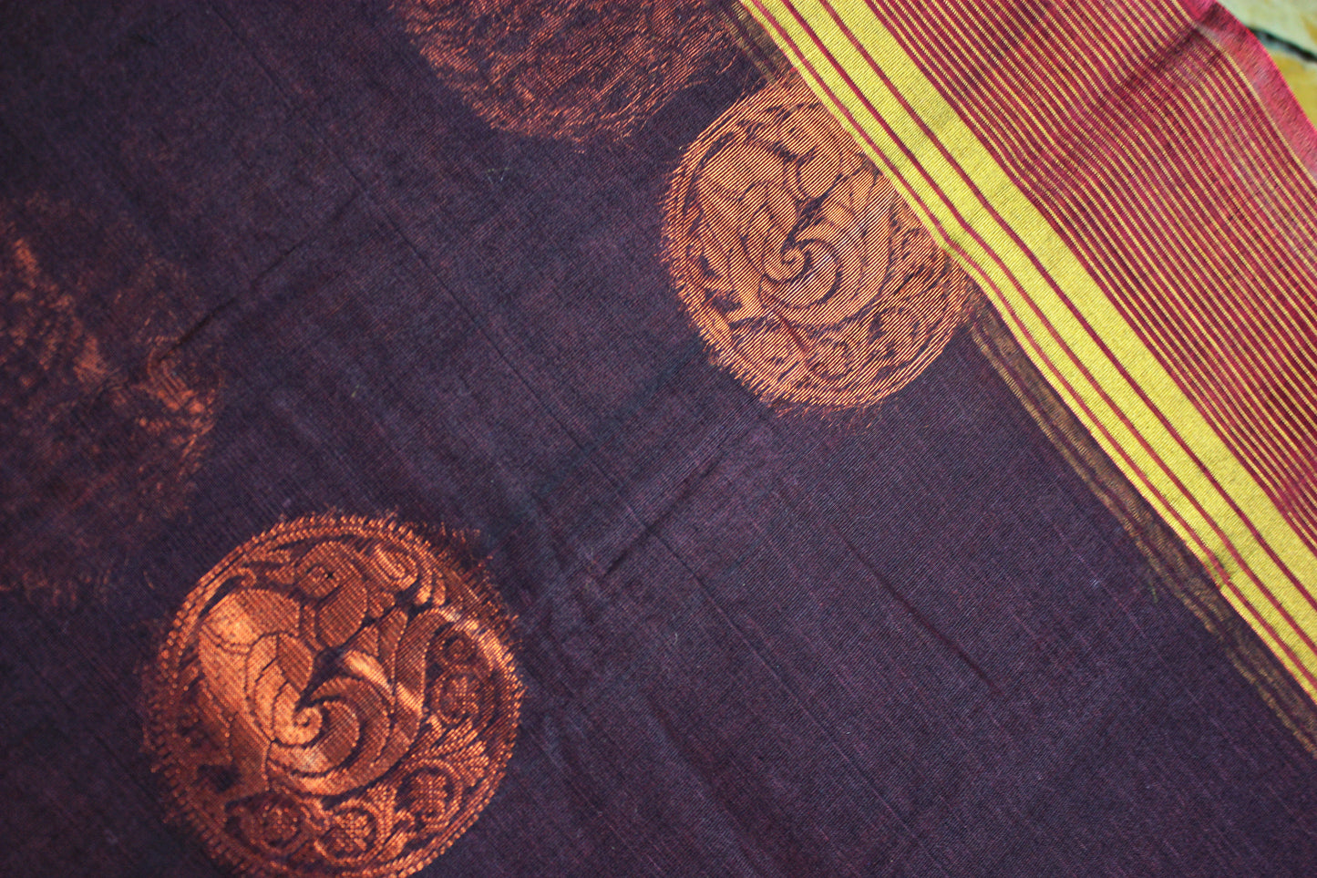 Venkatagiri Handloom Silk Cotton Saree - Brown w/ Pink
