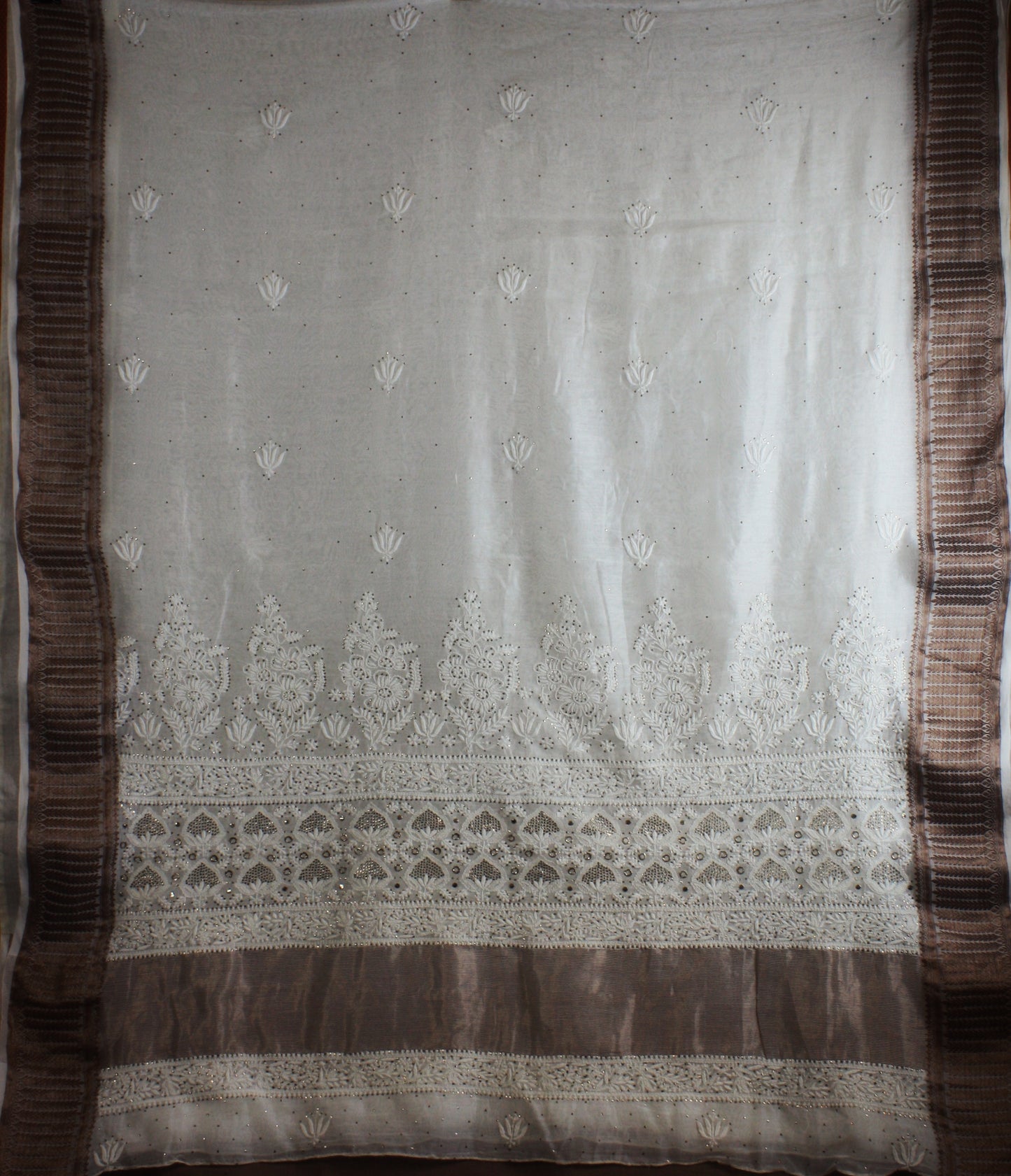 Chikankari Hand embroidery Maheshwari Silk Saree - Off White