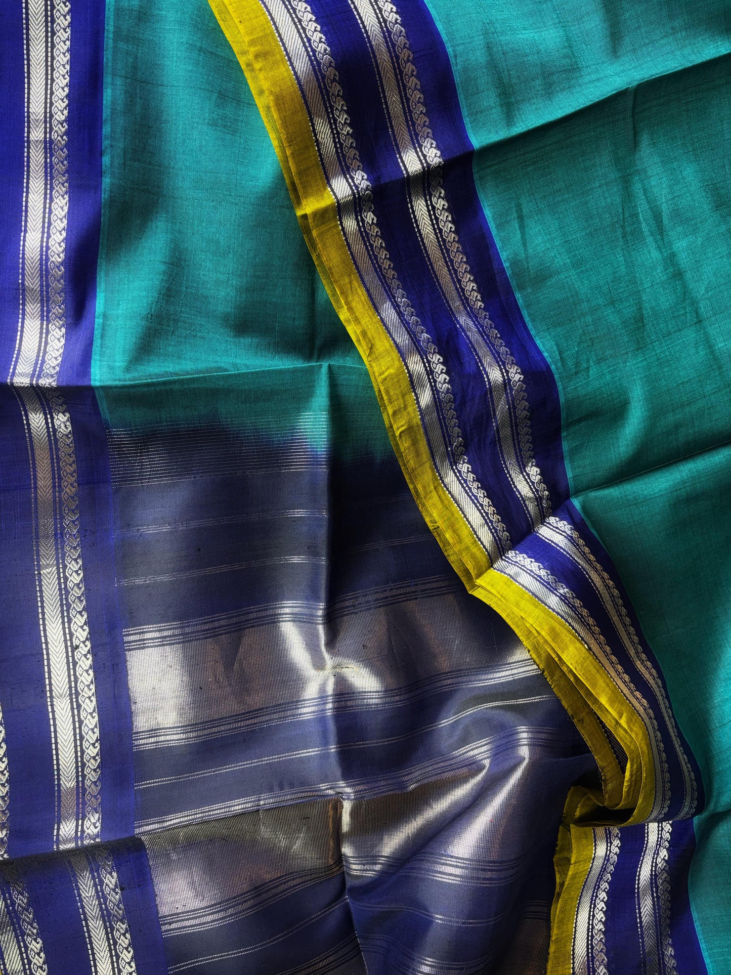 Gadwal Handloom SICO Saree - Light blue/ Blue - Silver