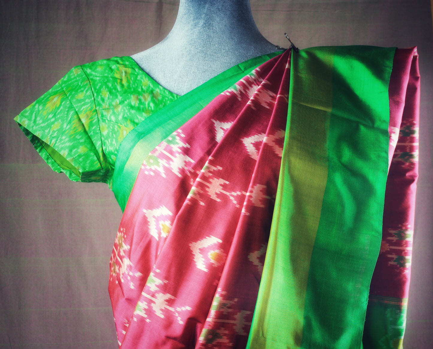 Pochampally Ikat Pure Silk Saree - Fuchsia Pink /Light green