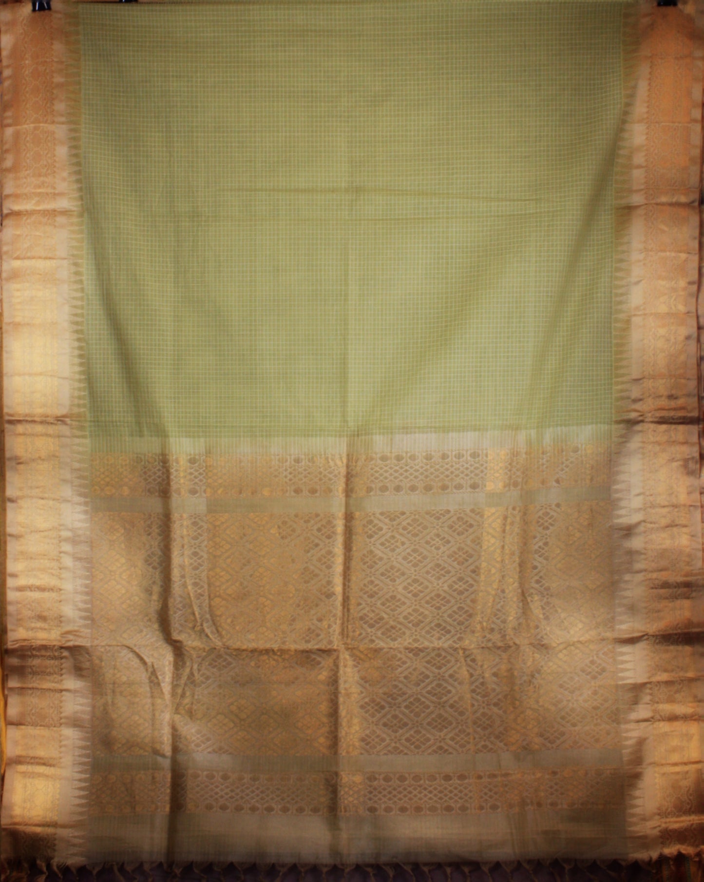 Gadwal Handloom Cotton Saree - Pista/ Cream
