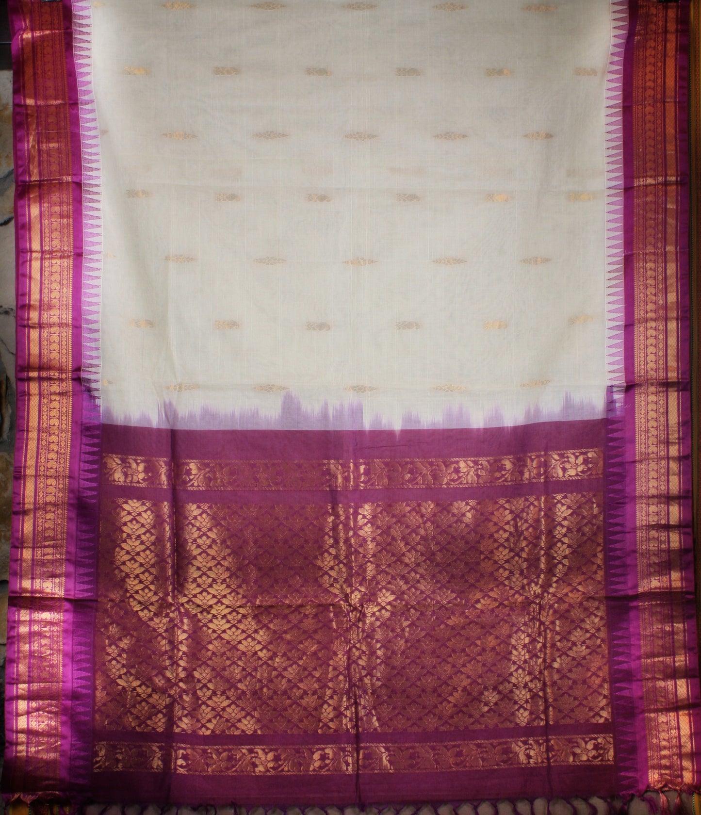 Gadwal Handloom Cotton Saree - White/ Purple