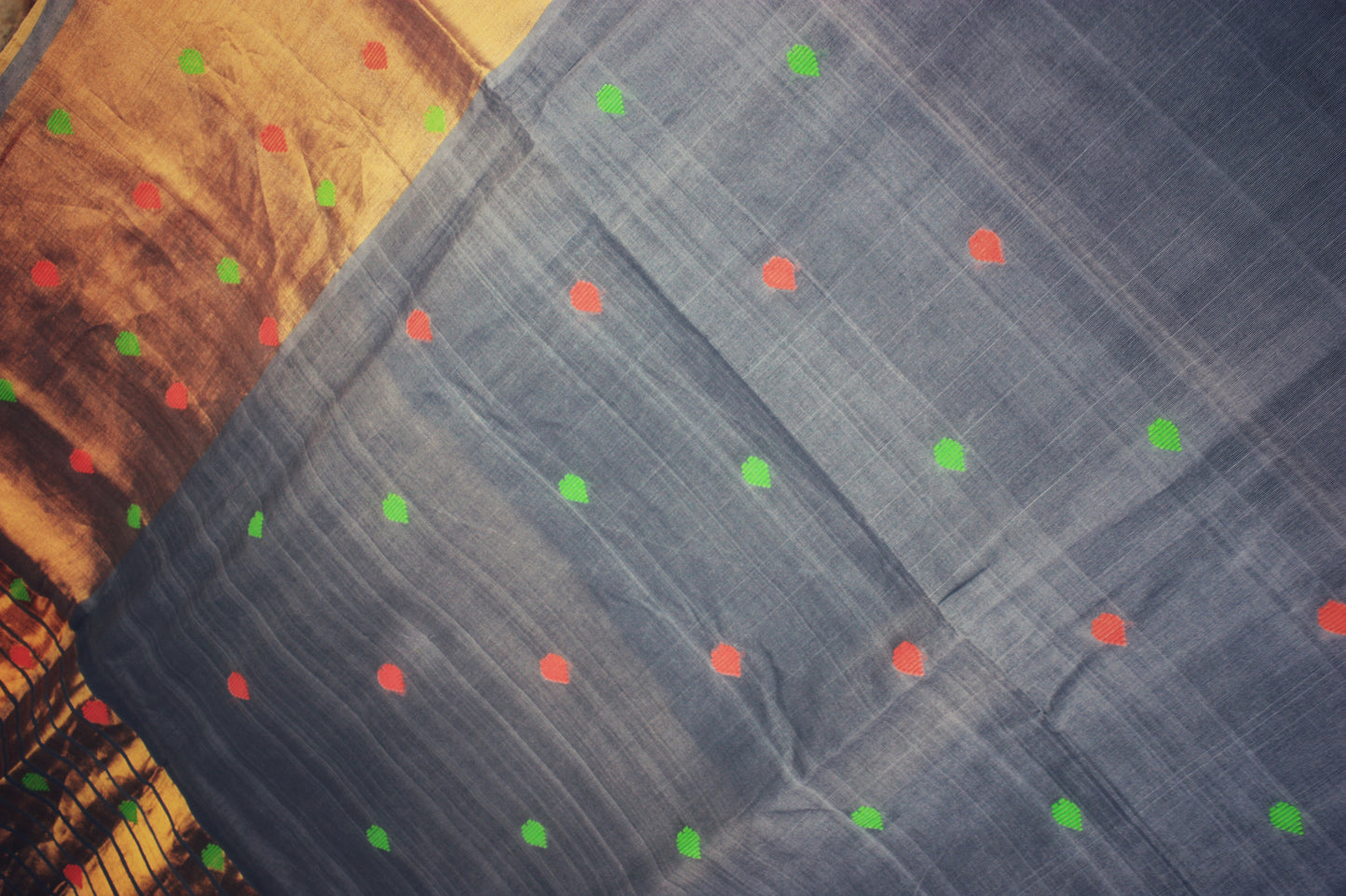 Venkatagiri Cotton Saree - Gray/ Heart