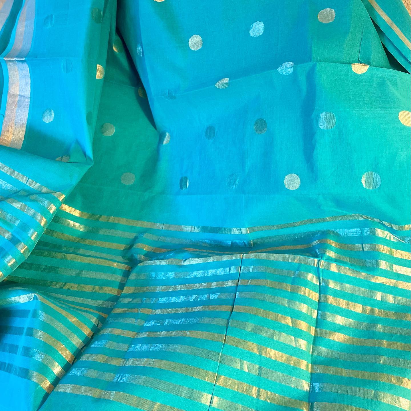 Venkatagiri Cotton Saree - Turquoise blue - polka dots