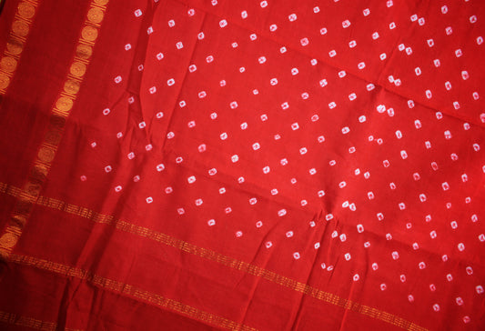 Kaikattu Sungudi Cotton Saree - Red