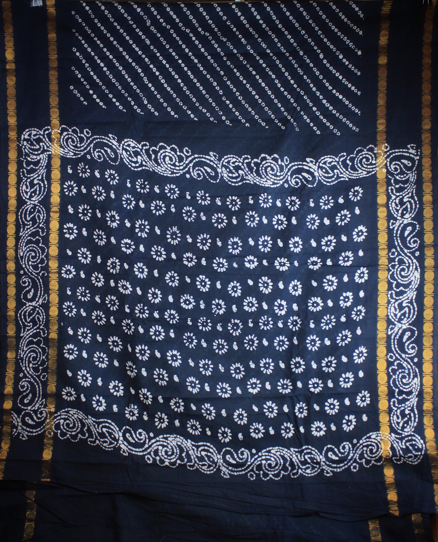 Sungudi Cotton Saree - Black/ Floral Pallu