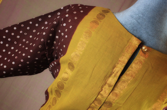 Sungudi Cotton Blouse - Back Contrast Border
