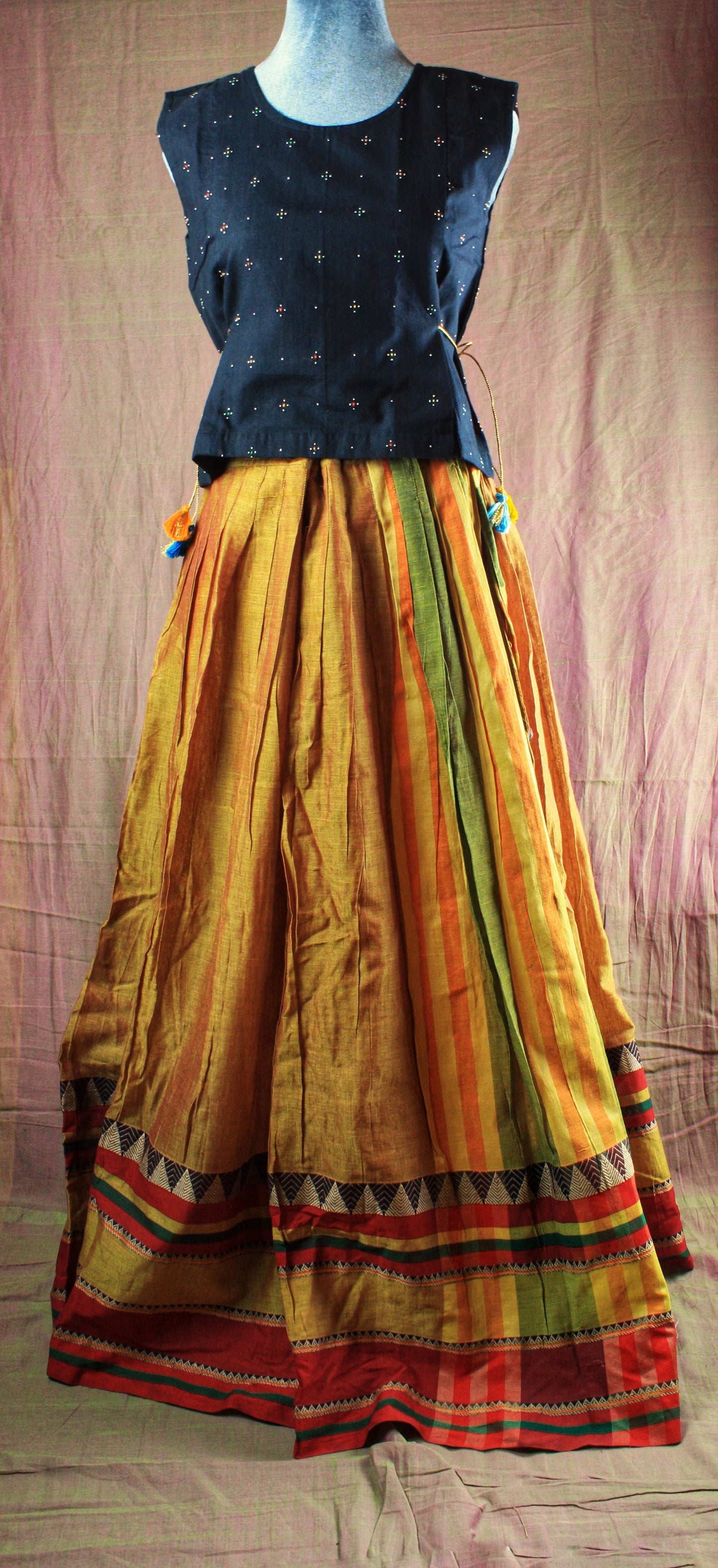 Tangaliya Crop Top