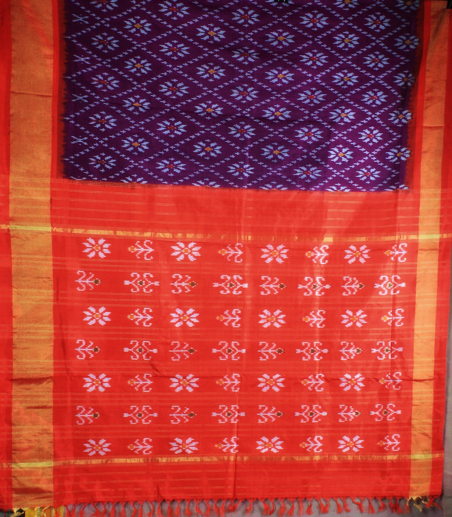 Pochampally Ikat Pure Silk Saree - Purple / Orange